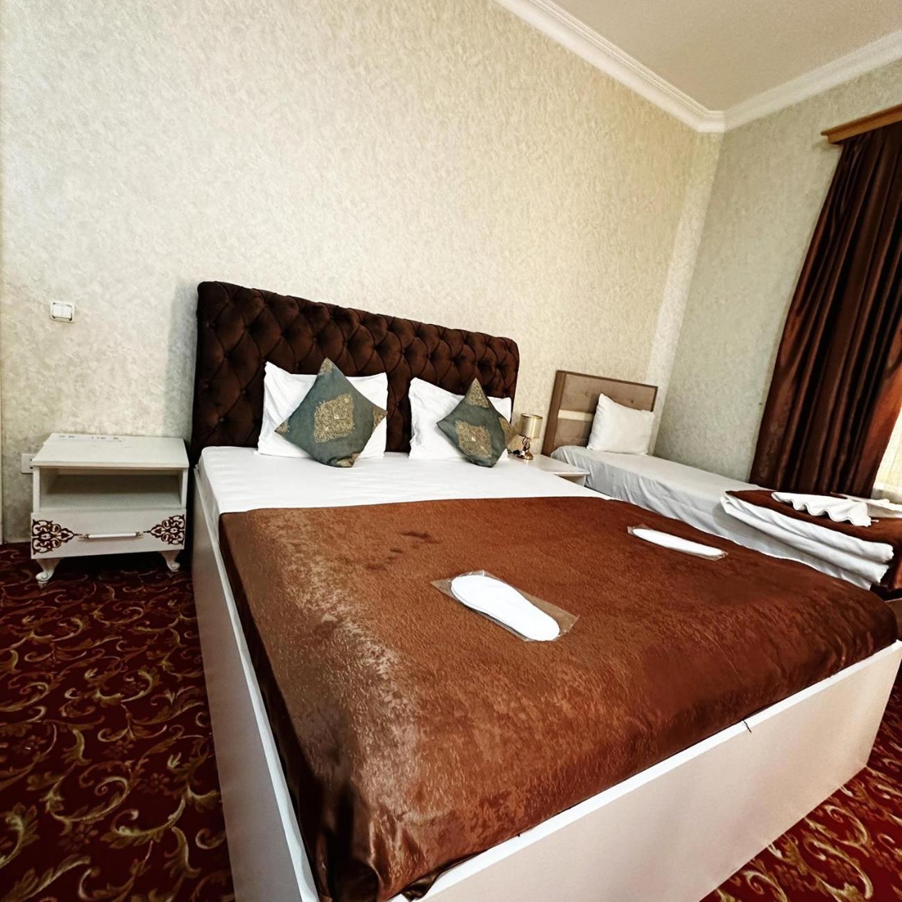 Avi Hotel Baku Exterior photo