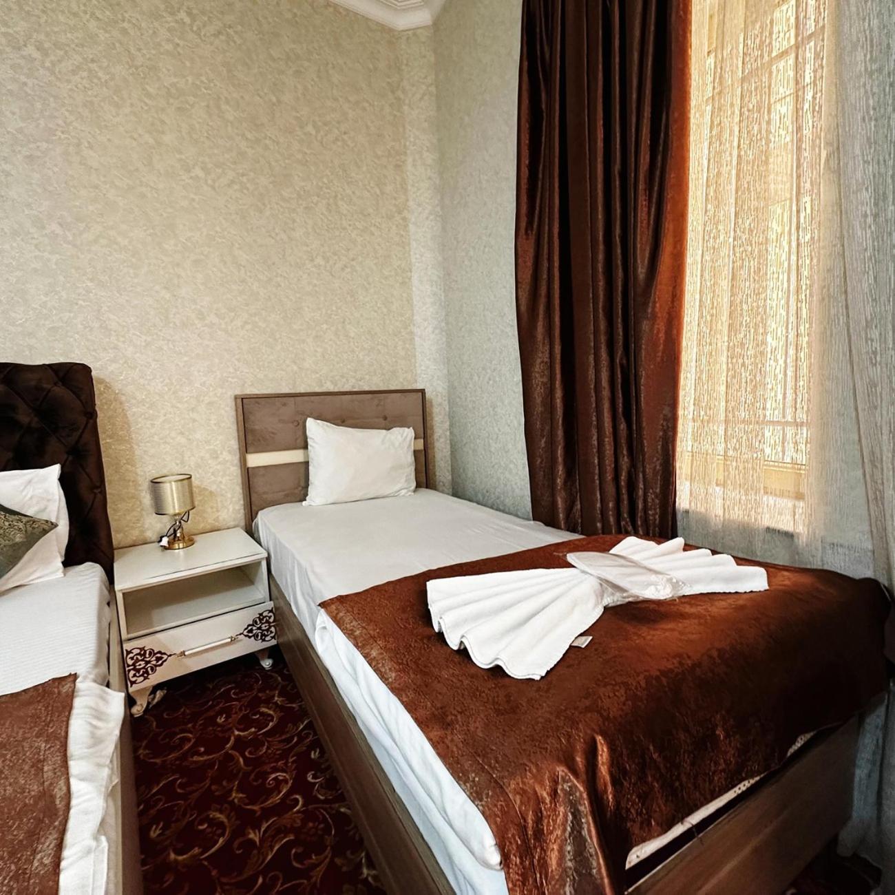 Avi Hotel Baku Exterior photo