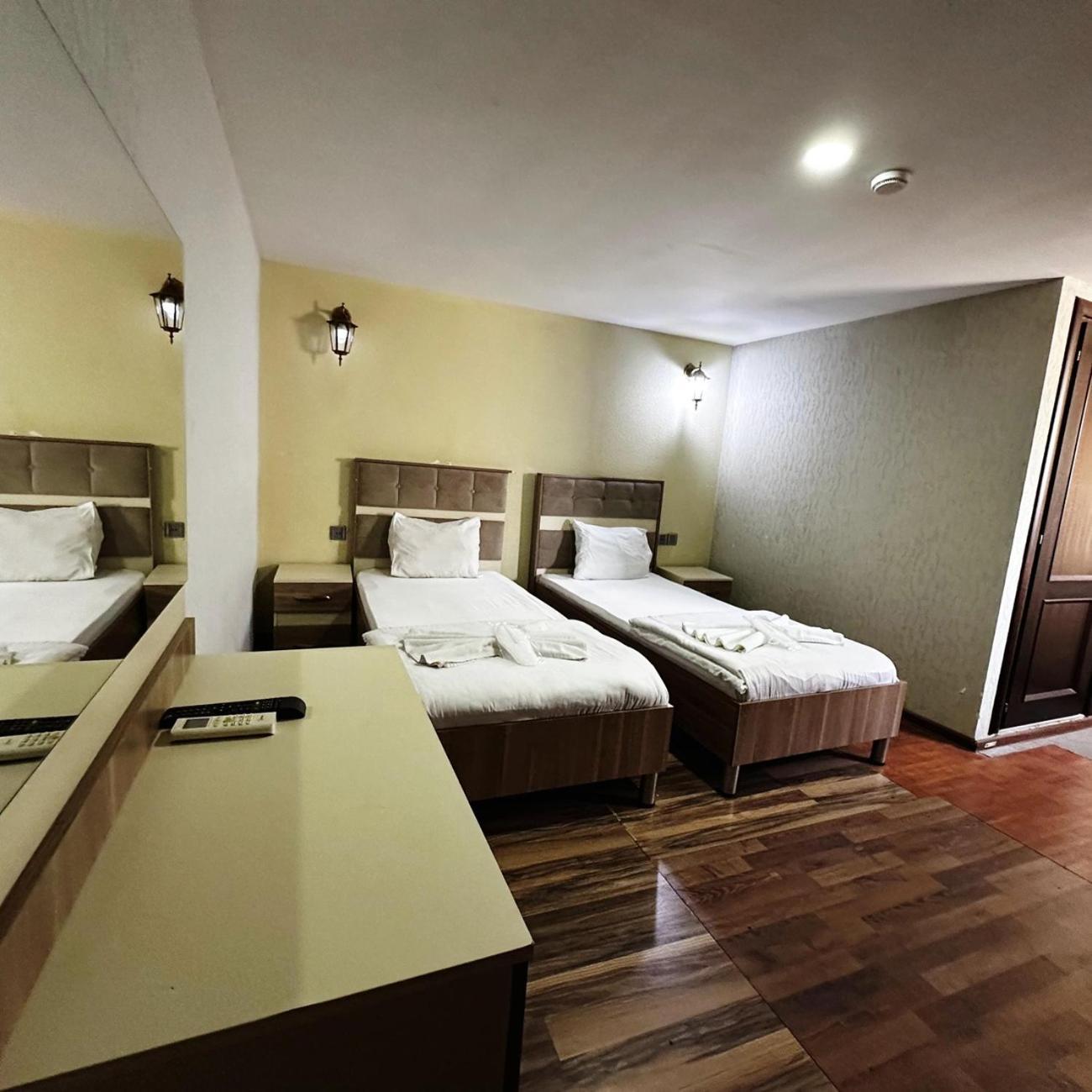 Avi Hotel Baku Exterior photo
