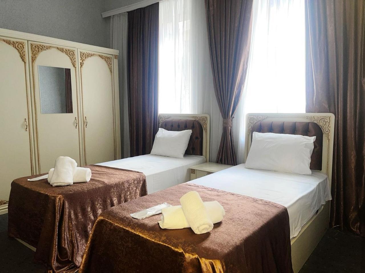 Avi Hotel Baku Exterior photo